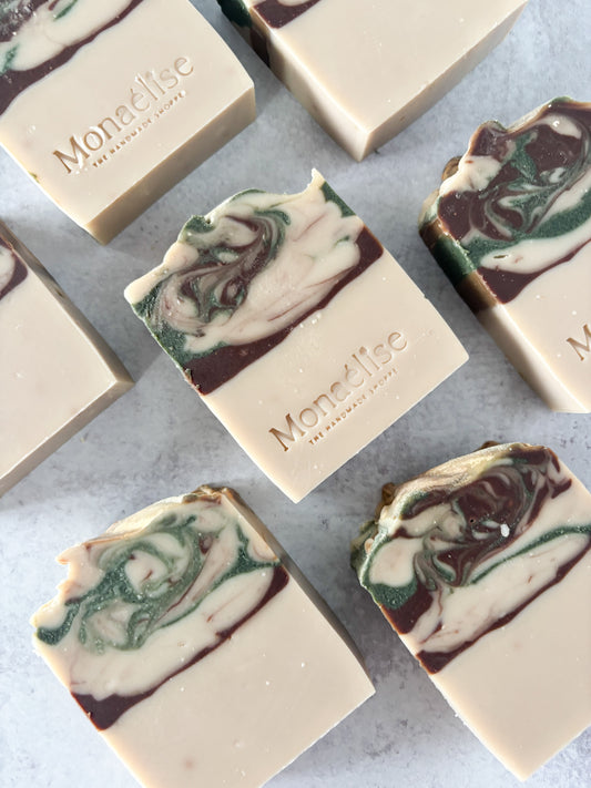 Sandalwood and Amber Bar